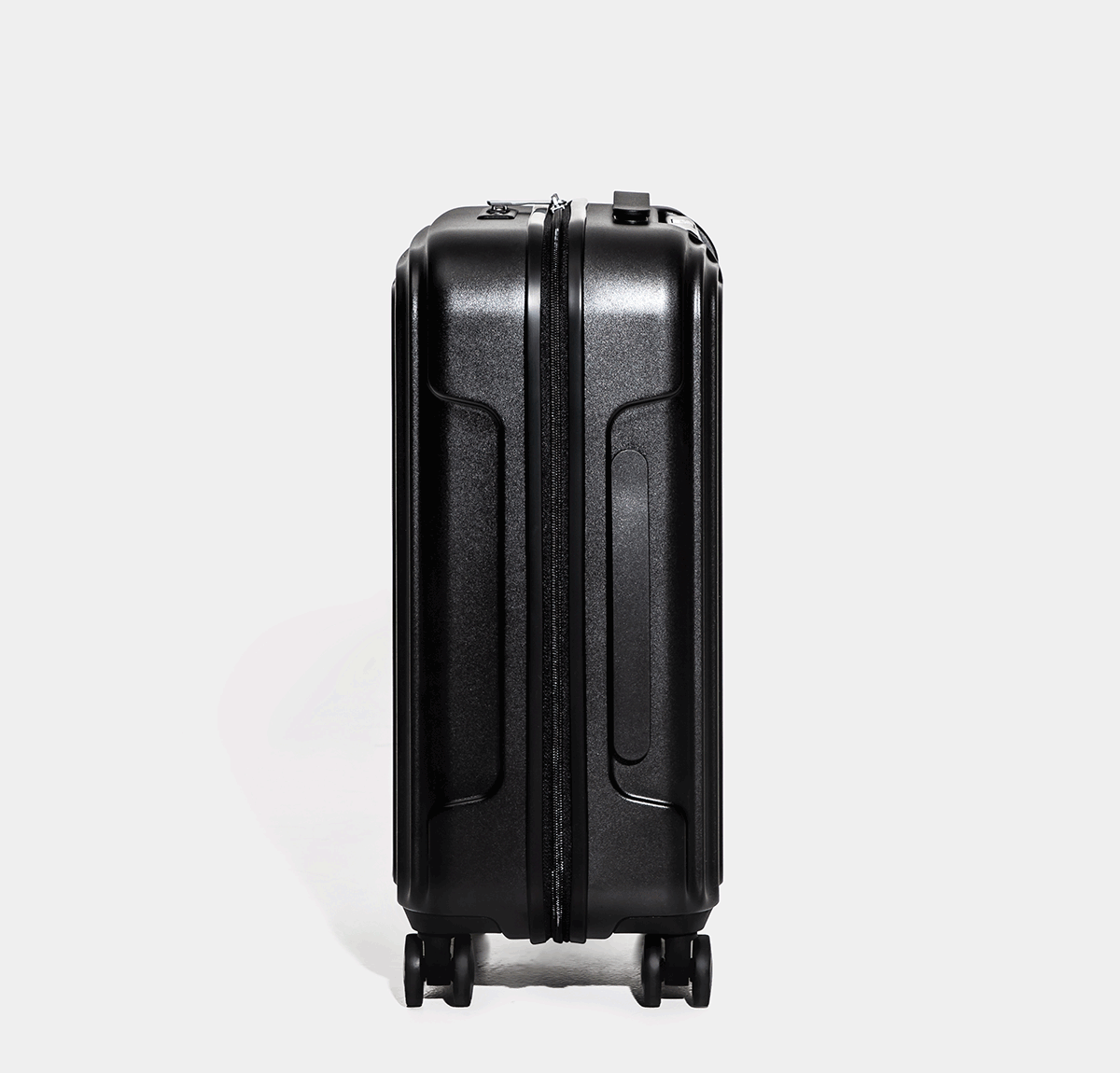 FRAME 20" Carry-On Suitcase